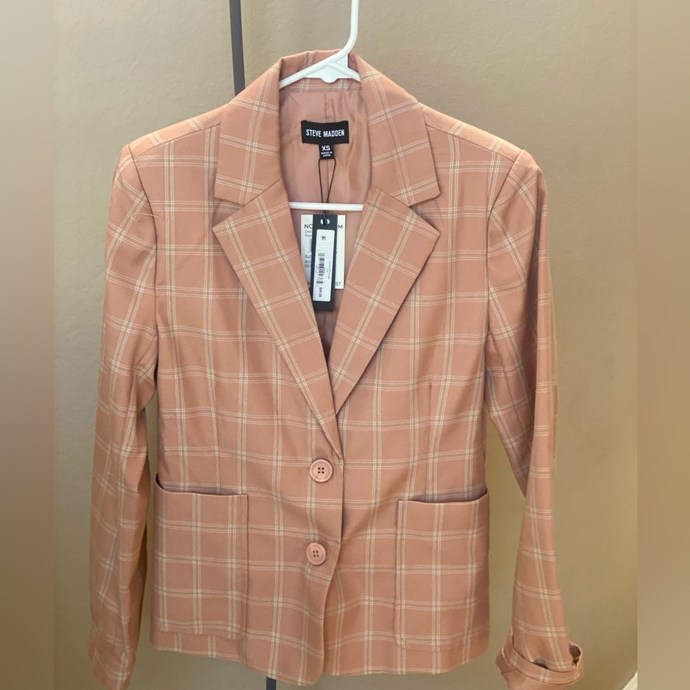 Steve Madden Women's Plaid pink and tan Blazer
